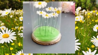 Flors de plastilina en un pot de vidre